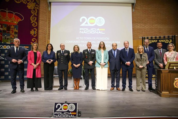 Acto de toma de posesión de Feliciano Díaz Campos como nuevo comsario provincial de Guadalajara.