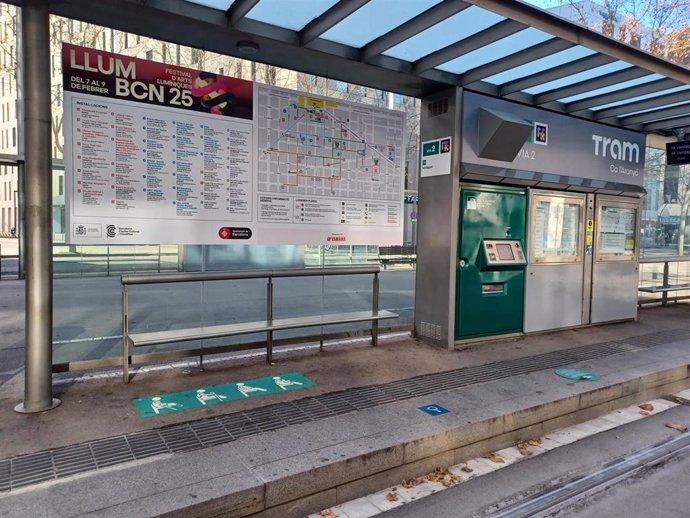 El TRAM refuerza su servicio por el Festival Llum BCN