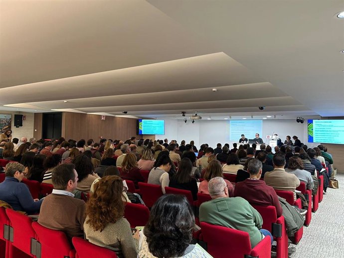 Cajasur acoge un curso de formación para la tramitación de las ayudas de la PAC 2025.