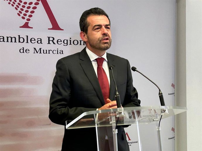 El portavoz adjunto del Grupo Parlamentario VOX en la Asamblea Regional, Rubén Martínez