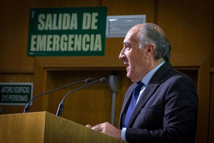 El alcalde de Algeciras y senador del PP por Cádiz, José Ignacio Landaluce, en una intervención pública.