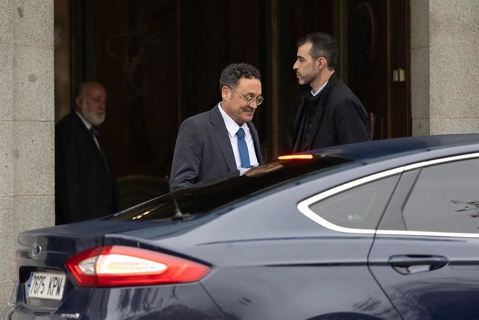 El fiscal general del Estado, Álvaro García Ortiz, a su salida del Tribunal Supremo, a 29 de enero de 2025, en Madrid (España). García Ortiz declara como investigado ante el Supremo por la presunta filtración que le atribuye la pareja de la presidenta de 
