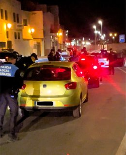 Controles preventivos de la Policía Local en Arrecife (Lanzarote)