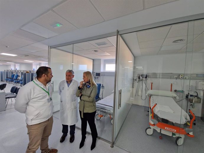 Archivo - Eva Pajares en la nueva unidad del Hospital de San Carlos.