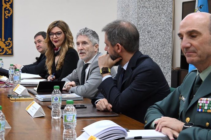 El ministre d'Interior, Fernando Grande-Marlaska, durant la visita a Mellilla