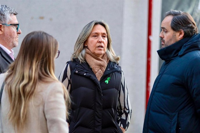 El presidente del Partido Popular de Castilla-La Mancha, Paco Núñez, junto a la alcaldesa de la ciudad de Guadalajara, Ana Guarinos,