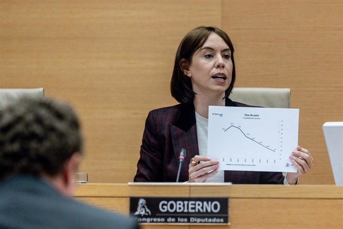 La ministra de Ciencia, Innovación y Universidades, Diana Morant, comparece en la Comisión de Ciencia, Innovación y Universidades, en el Congreso de los Diputados