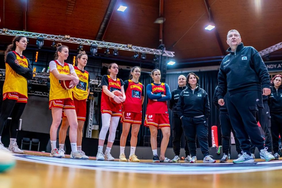 Miguel Méndez, España, selección baloncesto