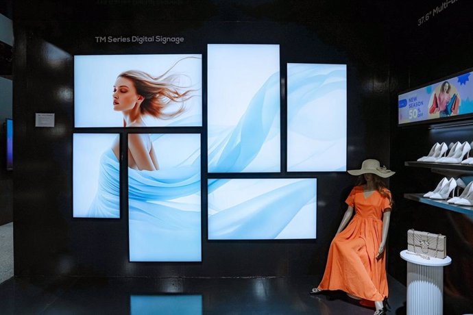 Advancing Digital Signage with the TM/TB Series