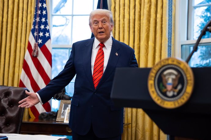 February 5, 2025, Washington, District Of Columbia, USA: United States President Donald Trump delivers remarks after Pam Bondi was sworn in as attorney general in the Oval Office of the White House in Washington, DC on Feb. 5, 2025