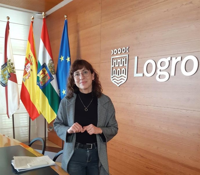 La concejala socialista Carmen Urquía en comparecencia de prensa