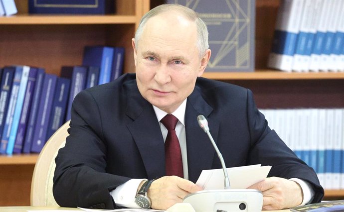 HANDOUT - 24 January 2025, Russia, Moscow: Russian President Vladimir Putin chairs a meeting of the Lomonosov Moscow State University Board of Trustees. Photo: -/Kremlin/dpa - ATTENTION: editorial use only and only if the credit mentioned above is referen