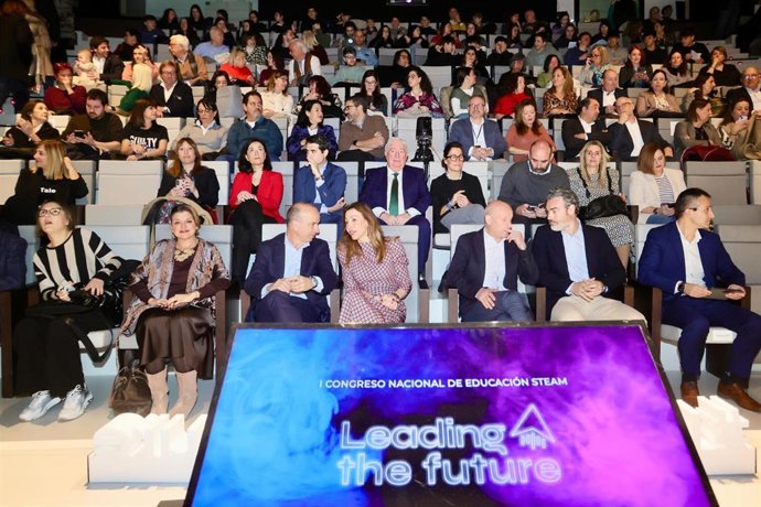 La alcaldesa de Zaragoza, Natalia Chueca, inaugura el I Congreso Nacional de Educación STEAM promovido por el Ayuntamiento