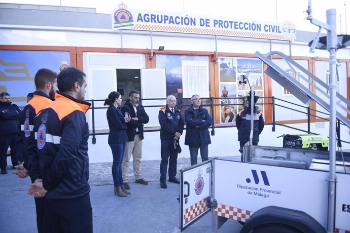 La Diputación de Málaga ha incorporado un remolque de comunicaciones y un generador de apoyo logístico al almacén estratégico provincial ubicado en Rincón de la Victoria, con el que se da servicio a los municipios de la comarca.