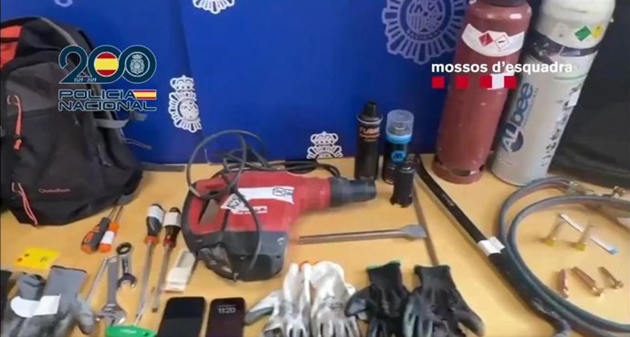 Herramientas para el robo incautadas en el registro