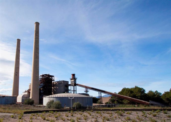 Central térmica de Alcanada.