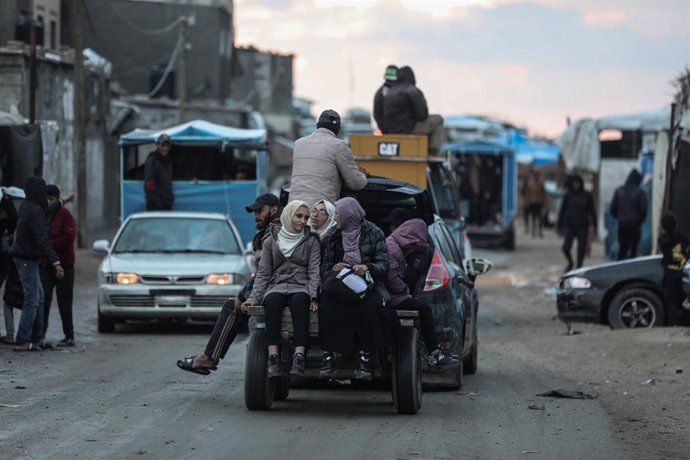 Imagen de archivo de palestinos desplazados en Gaza.
