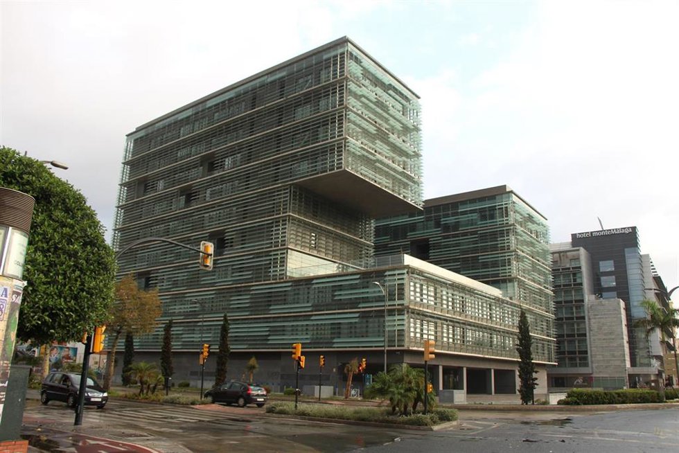 Archivo - El consejo del IMV dará luz verde al convenio entre los propietarios de la barriada San Martín y el IMV para canalizar la subvención directa a esta entidad par repara la cubierta transitable de la planta de aparcamientos de los edificios.