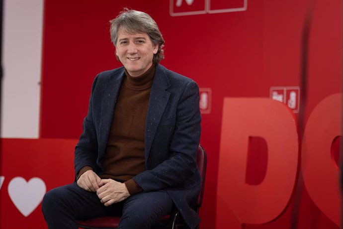 El nuevo secretario regional del PSOE, Carlos Martínez, posa durante una entrevista para Europa Press, a 13 de enero de 2025, en Soria, Castilla y León (España). 