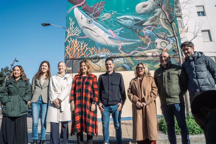 Mediterraneus', el mural alegórico de Dulk por la biodiversidad marina en El Cabanyal