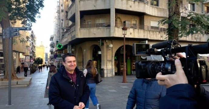 El senador socialista Amaro Huelva.
