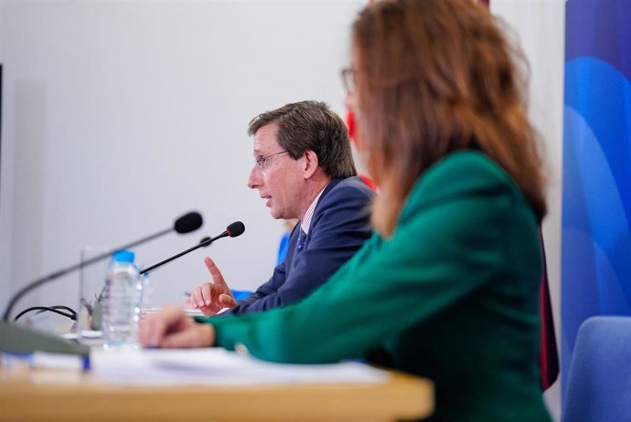 El alcalde de Madrid, José Luis Martínez-Almeida, en la rueda de prensa posterior a la Junta de Gobierno