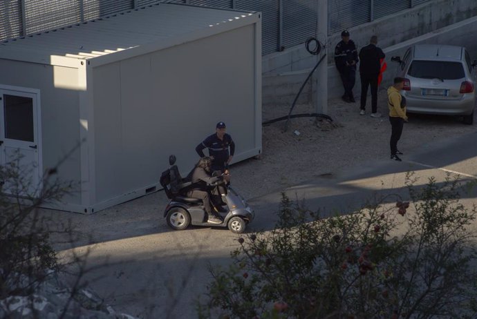 Archivo - Centro de migrantes en Gjader, a 22 de octubre de 2024, en Gjader (Albania). Este recinto es uno de los dos centros construidos por el Gobierno italiano en Albania para recibir a los solicitantes de asilo rescatados en el Mediterráneo. El pasado