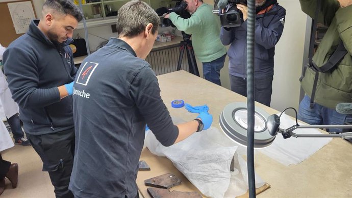 Traslado de la escultura de El Torico desde el Museo de Teruel a la Fundación Santa María de Albarracín.