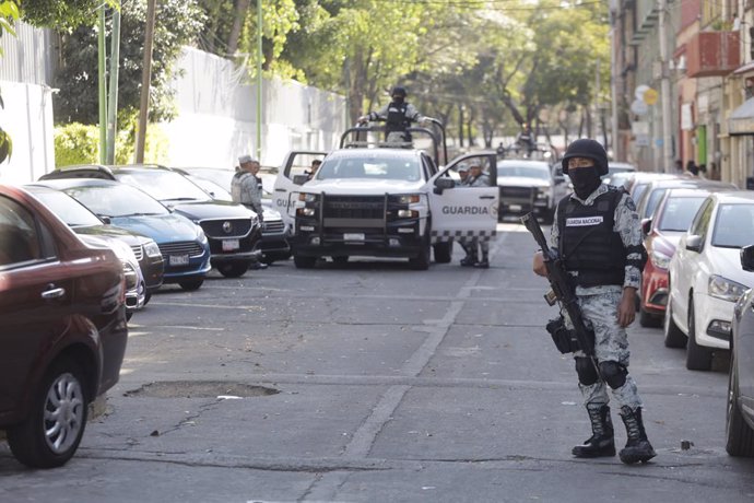 Archivo - January 5, 2023, Mexico City, Mexico: Members of the National Guard guard the facilities of the Specialized Prosecutor for Organized Crime (FEMDO), where drug trafficker leader of the Sinaloa cartel Ovidio Guzmán Lopez, son of former Sinaloa car