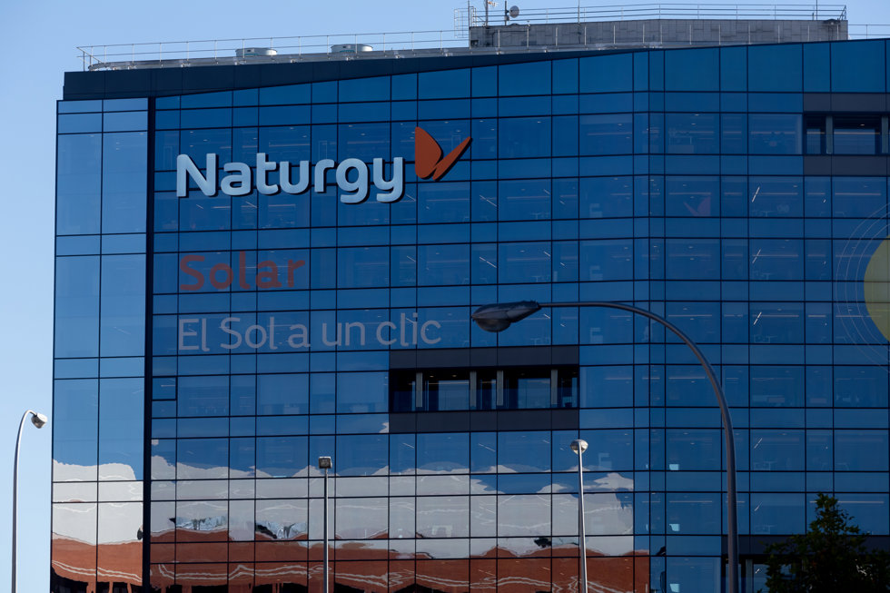Fachada de la sede de Naturgy, empresa española que opera en los sectores eléctrico y gasístico, a 10 de noviembre de 2022, en Madrid (España). Los cuatro principales accionistas de Naturgy Energy Group S.A.