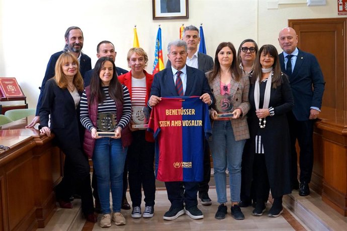 Fundación FC Barcelona asumirá la reconstrucción del pabellón deportivo de Benetússer