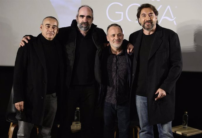 Archivo - (I-D) Los actores Eduard Fernández, Luis Tosar, Javier Gutiérrez y Javier Bardem, nominados al Goya 2022 al mejor actor protagonista, intervienen en un coloquio, en La Academia de Cine, a 27 de enero de 2022, en Madrid (España). ’, Eduard Fernán