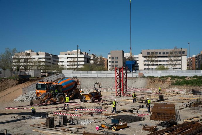 Archivo - Vistas de las obras del Plan Vive en Getafe, Madrid (España). 