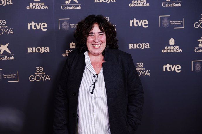 Archivo - La directora Arantxa Echevarría posa tras la presentación de los nominados a la 39 edición de los Goya, en la Academia de Cine, a 18 de diciembre de 2024, en Madrid (España). Natalia de Molina y Álvaro Cervantes son los encargados de desvelar lo