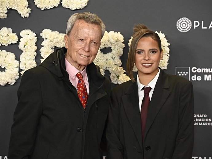 José Ortega Cano y Gloria Camila Ortega durante la alfombra roja de la gala de presentación de carteles para la próxima Feria de San Isidro que se celebra en la Plaza de Toros de las Ventas, a 6 de febrero de 2025, en Madrid (España).