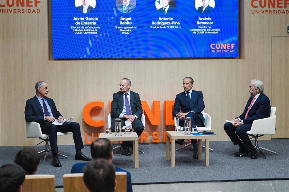 Expertos debaten en Cunef Universidad sobre los grandes actores, problemas, el éxito y el fracaso de las opas