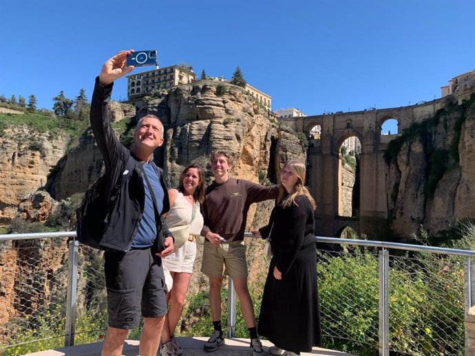 Archivo - El desfiladero del tajo es el lugar más visitado por los turistas en Ronda.