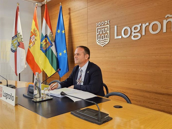 El concejal de Administración Pública del Ayuntamiento de Logroño, Francisco Iglesias