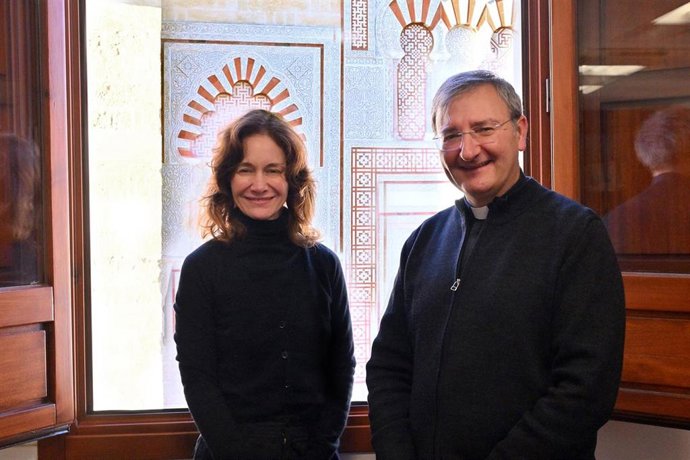 Jimena Blázquez y Joaquín Alberto Nieva, durante su encuentro.