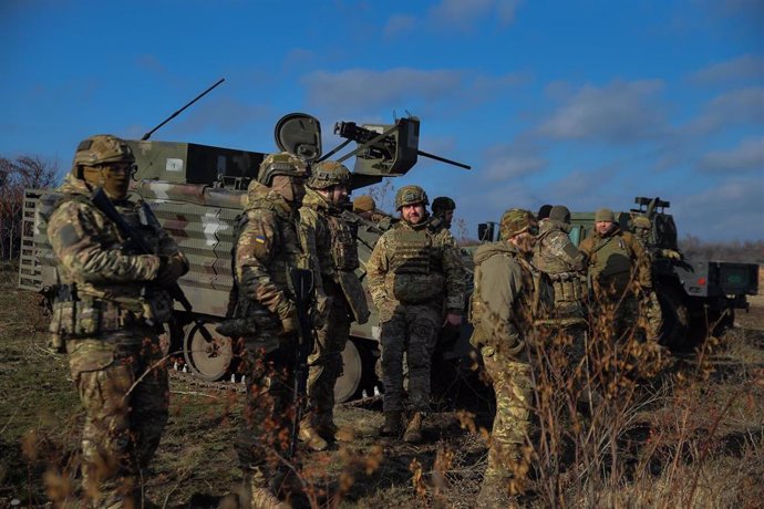 Militares ucranianos desplegados en la región de Donetsk