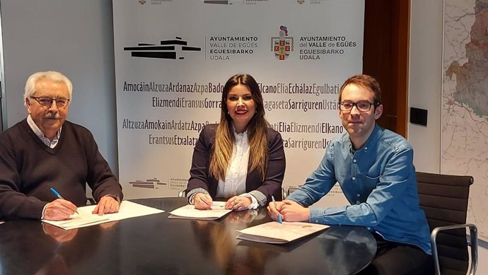 Firma del convenio de colaboración este viernes.