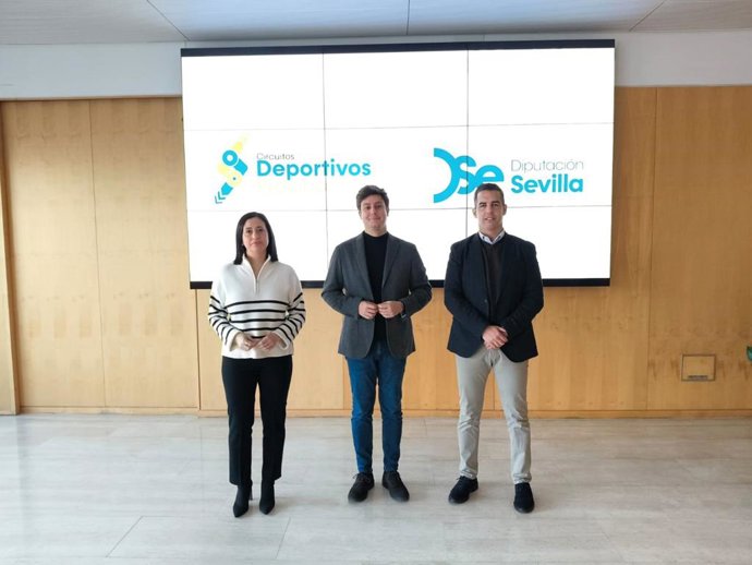 El diputado provincial de Cultura y Ciudadanía, en la presentación de las actividades para el deporte base y el programa de senderos.