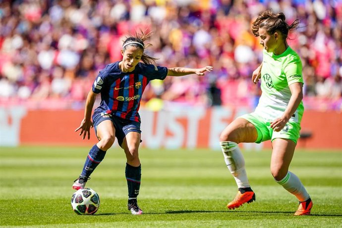 Archivo - Aitana Bonmatí en una acción de la final de la Liga de Campeones Femenina 2023 entre Barça y Wolfsburgo