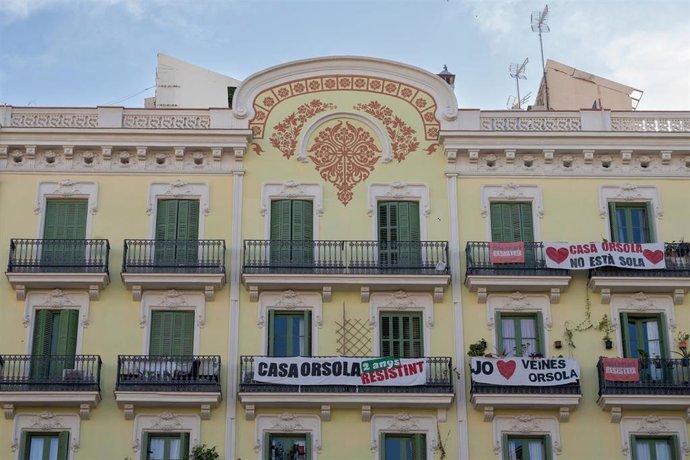 Fachada de la Casa Orsola, a 22 de enero de 2025, en Barcelona