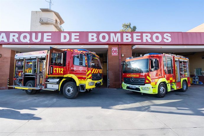 La Diputación refuerza el parque de bomberos de Torremolinos con dos nuevos vehículos para mejorar las intervenciones en incendios y otras emergencias
