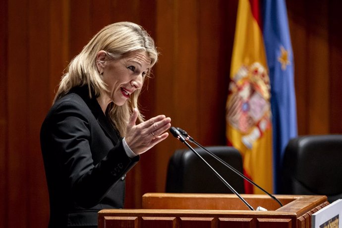 La vicepresidenta segunda y ministra de Trabajo y Economía Social, Yolanda Díaz, interviene en el acto 'Derecho al bienestar, derecho al tiempo: prestación universal por crianza y reducción de jornada, donde se abordarán las políticas públicas que garanti