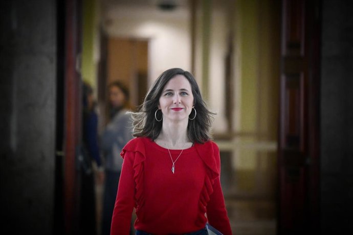 La secretaria general de Podemos, Ione Belarra, a su llegada a una reunión de la Junta de Portavoces, en el Congreso de los Diputados, a 4 de febrero de 2025, en Madrid (España).