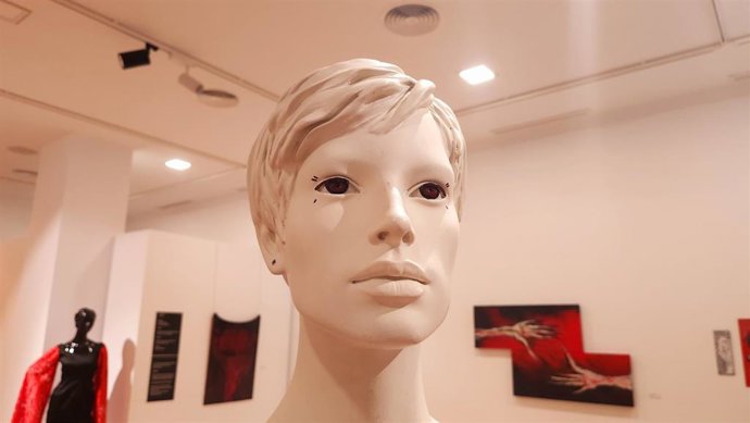 Obra de la artista Teresa Vichez que se puede ver en la sala Pintores 10 de Cáceres