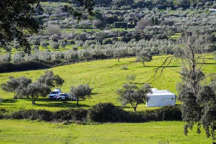 Finca de Santa Olalla del Cala (Huelva) en la que se realiza la búsqueda de una mujer desaparecida.