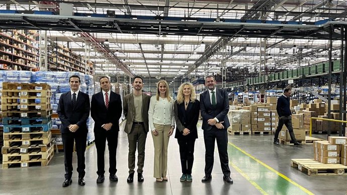 La secretaria de Estado de Economía Social visita las instalaciones centrales de Hefame